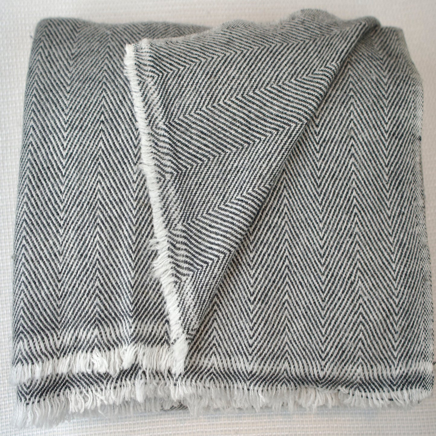 Altanera Cashmere Throw - Storm Trail