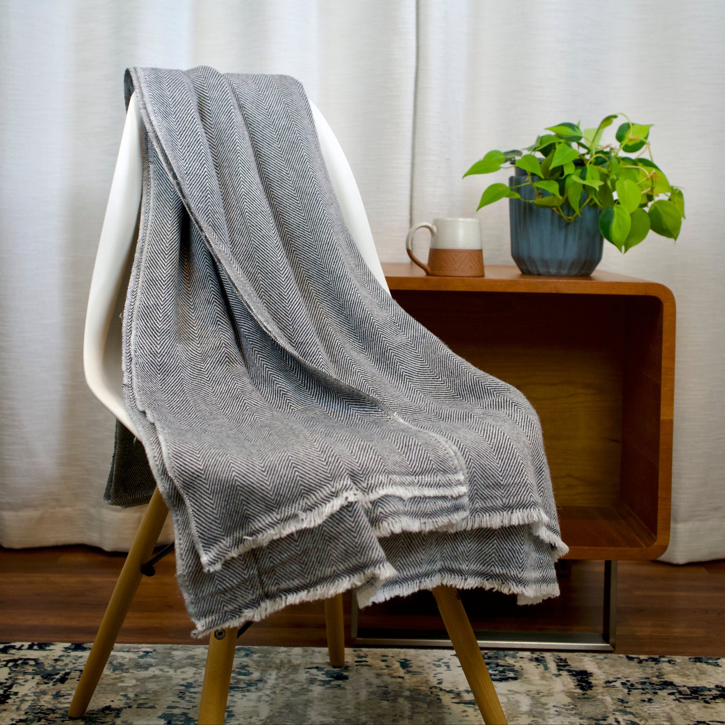 Altanera Cashmere Throw - Storm Trail