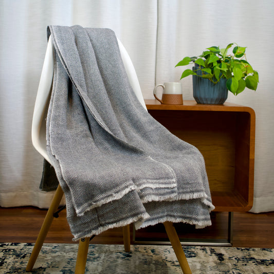 Altanera Cashmere Throw - Storm Trail